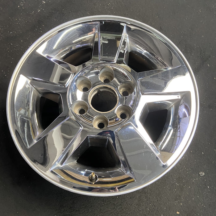 18" AVALANCHE 1500 09-10 18x8", , exposed lug nuts Original OEM Wheel Rim - Side Profile