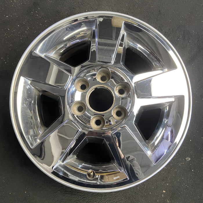 18" AVALANCHE 1500 09-10 18x8", , exposed lug nuts Original OEM Wheel Rim - Angle View