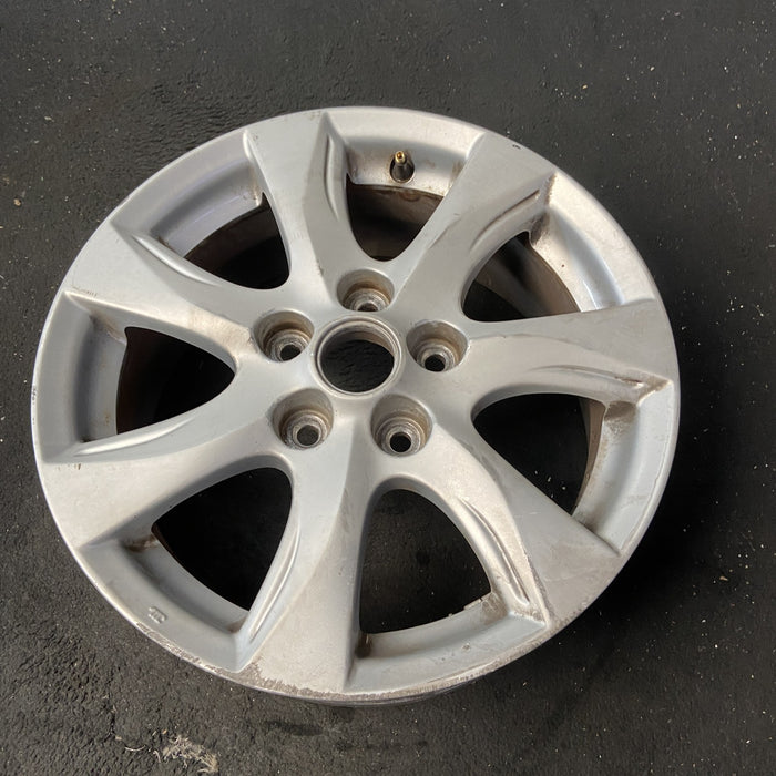16" MAZDA 3 10-11 16x6.5, alloy, Original OEM Wheel Rim - Close-Up Detail