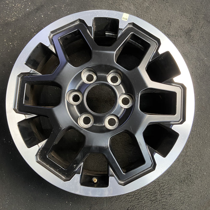 18" 4 RUNNER 25 18x7.5, machined finish Original OEM Wheel Rim - Angle View