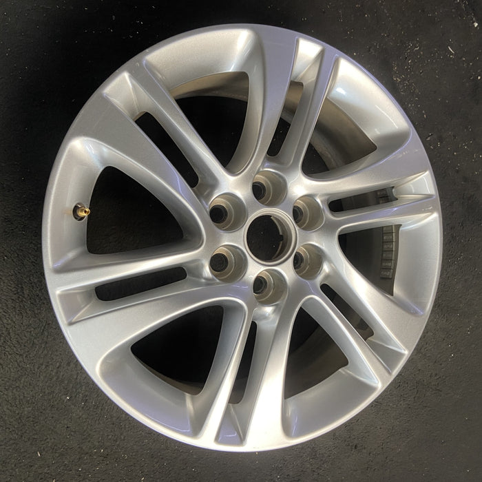 18" ENCLAVE 18-20 18x7.5 Original OEM Wheel Rim - Side Profile