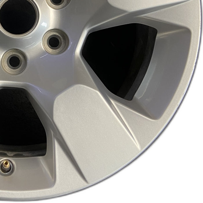 18" DODGE 1500 PICKUP 19 6 lug 18x8 aluminum 5 spoke opt WBB Original OEM Wheel - Close-Up Detail