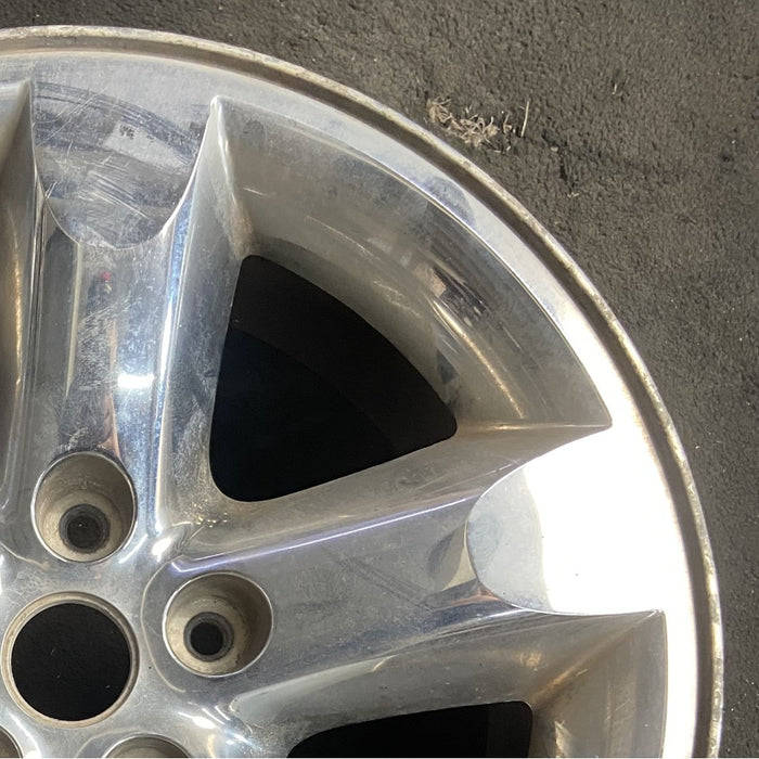 20" DODGE 1500 PICKUP 06 5 lug 20x9 aluminum w/o argent Original OEM Wheel Rim - Close-Up Detail