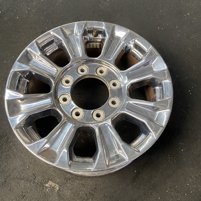 18" FORD F250SD PICKUP 17 18x8 , aluminum, 8 spoke , Original OEM Wheel Rim - Close-Up Detail