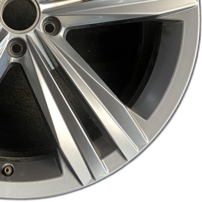 20" ATLAS 18-20 20x8 alloy 5 spoke double spoke Original OEM Wheel Rim - Close-Up Detail