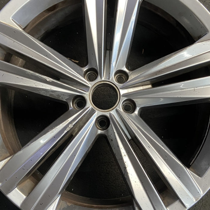 20" ATLAS 18-20 20x8 alloy 5 spoke double spoke Original OEM Wheel Rim - Angle View
