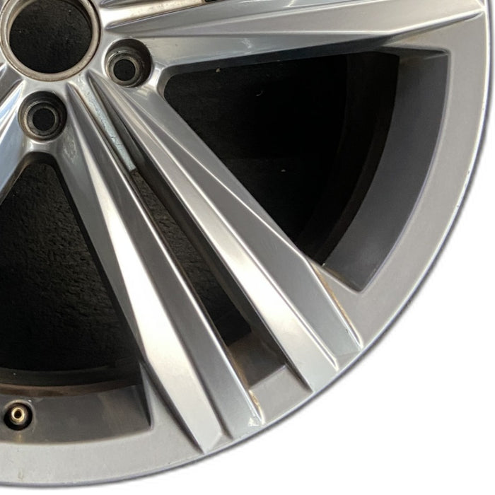 20" ATLAS 18-20 20x8 alloy 5 spoke double spoke Original OEM Wheel Rim - Close-Up Detail