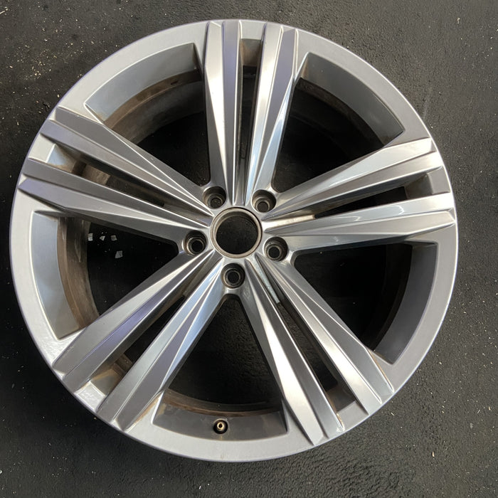 20" ATLAS 18-20 20x8 , , double spoke Original OEM Wheel Rim - Angle View
