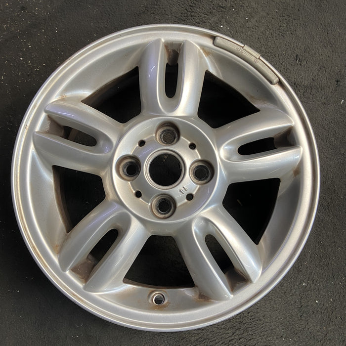 15" CLUBMAN 11-14 15x5.5, alloy, 5 twin spoke Original OEM Wheel Rim - Angle View