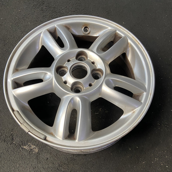 15" CLUBMAN 11-14 15x5.5, alloy, 5 twin spoke Original OEM Wheel Rim - Close-Up Detail