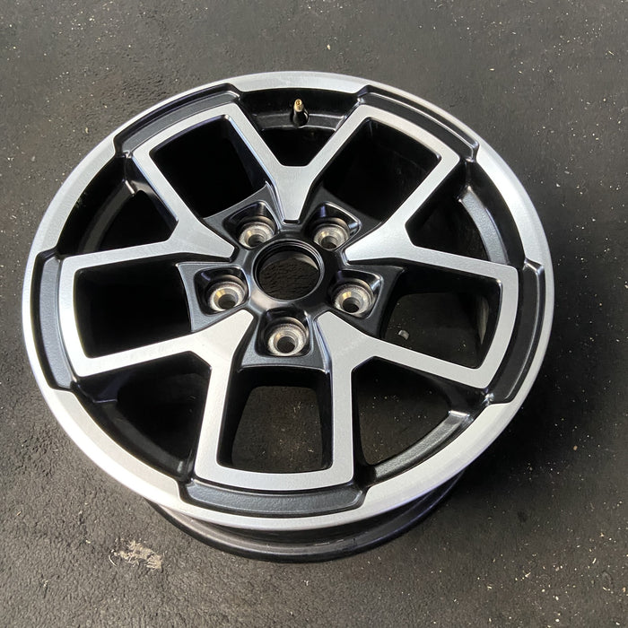 17" GLADIATOR 24 , aluminum, open spoke, machined face with black pockets - Close-Up Detail