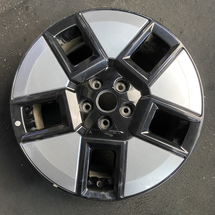 18" SANTA FE 24-25 hybrid, 18x7.5 Original OEM Wheel Rim - Angle View