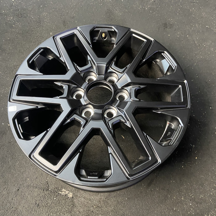 20" SEQUOIA 23-25 20x8, open spoke , matte black Original OEM Wheel Rim - Close-Up Detail