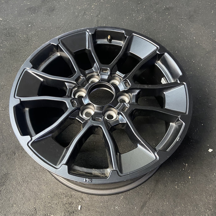 20" SEQUOIA 24-25 20x8.5, 6 Y spoke, black Original OEM Wheel Rim - Close-Up Detail