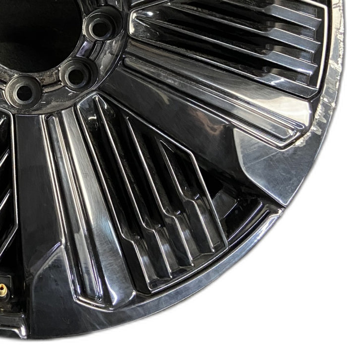 24" ESCALADE IQ 25 24x9 single spoke polished opt RDP Original OEM Wheel Rim - Close-Up Detail