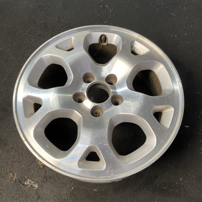 17" MDX 01-02 17x6.5 , curved spokes Original OEM Wheel Rim - Close-Up Detail