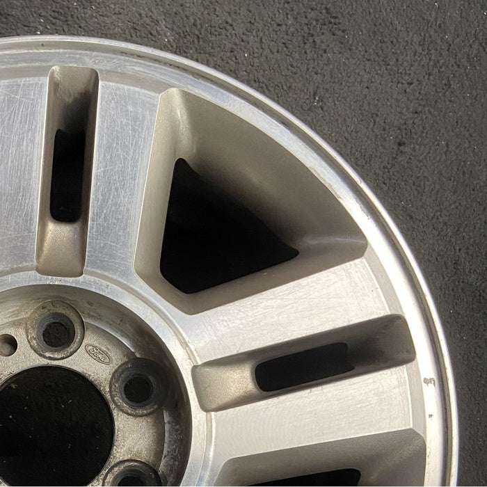 18" FORD F150 PICKUP 04 New Style 18x7.5 aluminum 5 spoke machined face split - Close-Up Detail