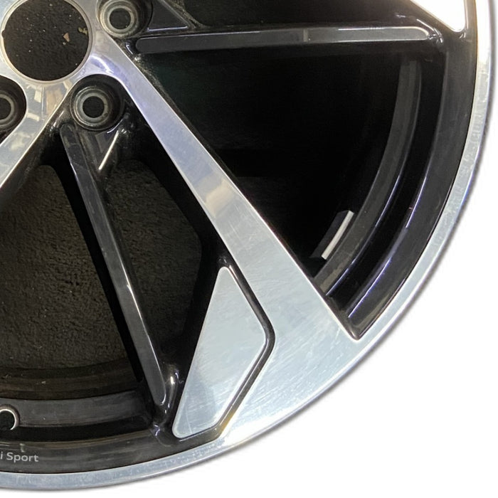 20" AUDI RS5 18 20x9 alloy 5 spoke slotted spoke w/o inlay Original OEM Wheel - Close-Up Detail