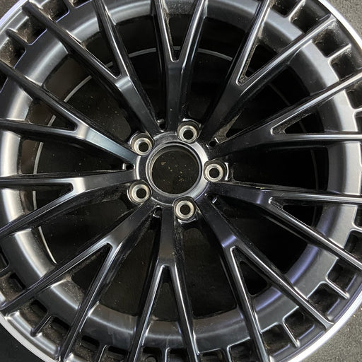 20" CLE-CLASS 24 236 Type CLE53 20x11 black with machined outer lip Original - Angle View