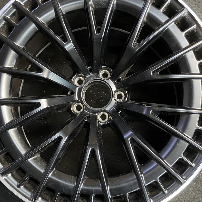 20" CLE-CLASS 24 236 Type CLE53 20x11 black with machined outer lip Original - Angle View