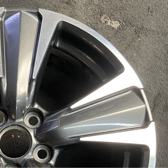 18" UX200 19-23 18x7 alloy 5 spoke Original OEM Wheel Rim - Close-Up Detail