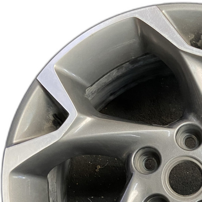 17" TRAX 24-25 17x7.5 gray opt Q7D Original OEM Wheel Rim - Angle View