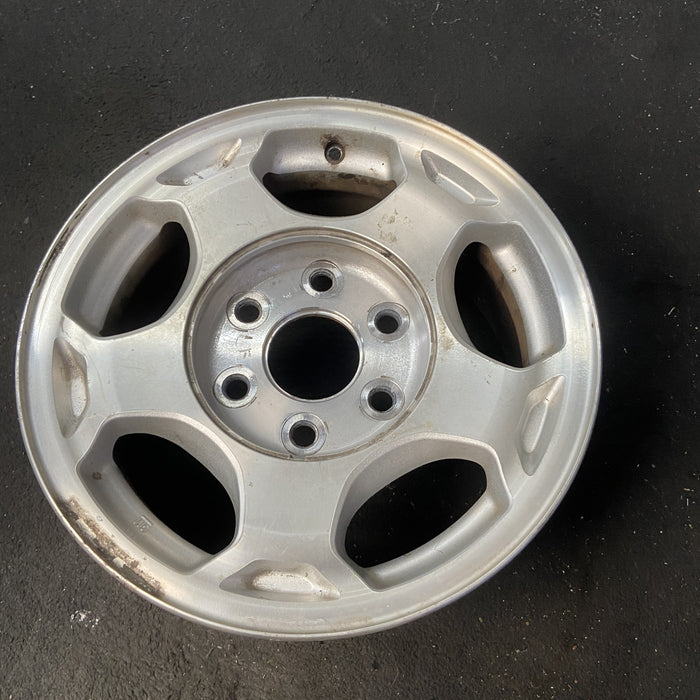 16" AVALANCHE 1500 03-06 16x7", , Original OEM Wheel Rim - Close-Up Detail