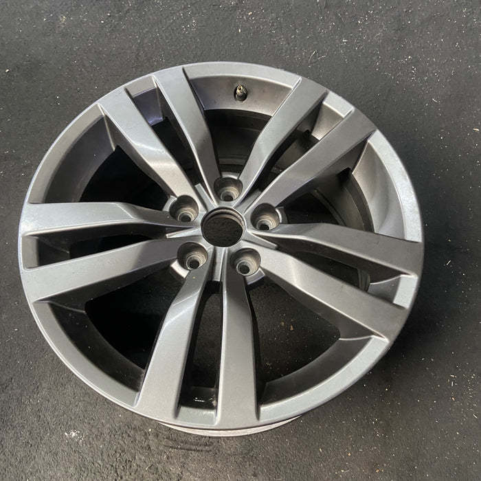 18" IMPREZA 12-14 18x8.5 , 5 spoke, double spoke Original OEM Wheel Rim - Close-Up Detail
