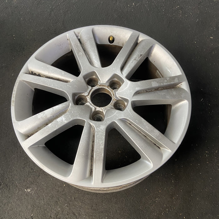 17" AUDI A4 09-11 17x7.5 , 7 spoke Original OEM Wheel Rim - Close-Up Detail