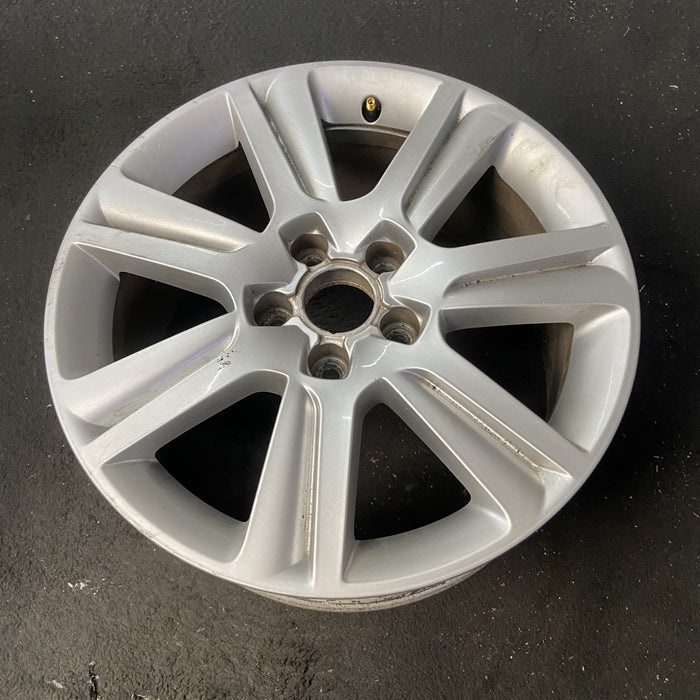 17" AUDI A4 09-11 17x7.5 , 7 spoke Original OEM Wheel Rim - Close-Up Detail