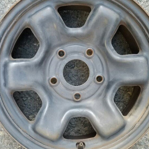 17" DURANGO 04-05 , 17x7 Original OEM Wheel Rim - Angle View