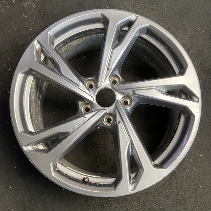 20" E-TRON GT 22-24 20x9, silver Original OEM Wheel Rim - Additional View