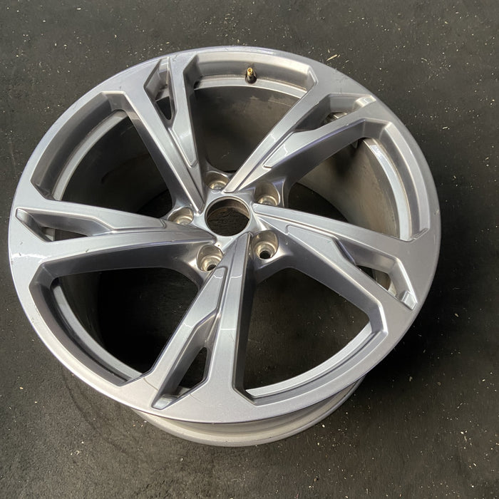 20" E-TRON GT 22-24 20x11, silver Original OEM Wheel Rim - View 8
