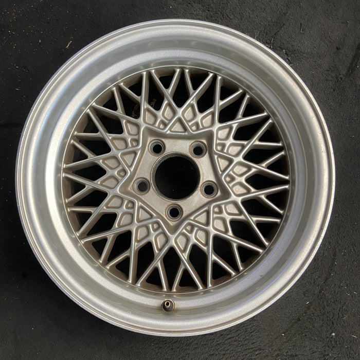 16" CROWN VICTORIA 99-02 16x7, aluminum , ribbed Original OEM Wheel Rim - Additional View