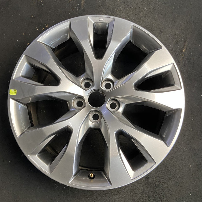20" GRAND HIGHLANDER 24-25 20x8 alloy 5 spoke Y spoke silver Original OEM Wheel Rim