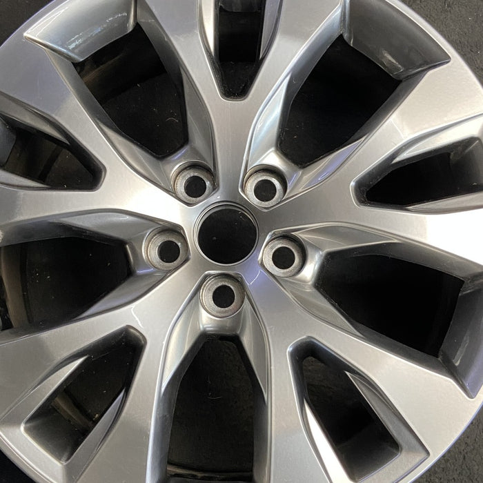 20" GRAND HIGHLANDER 24-25 20x8 alloy 5 spoke Y spoke silver Original OEM Wheel Rim