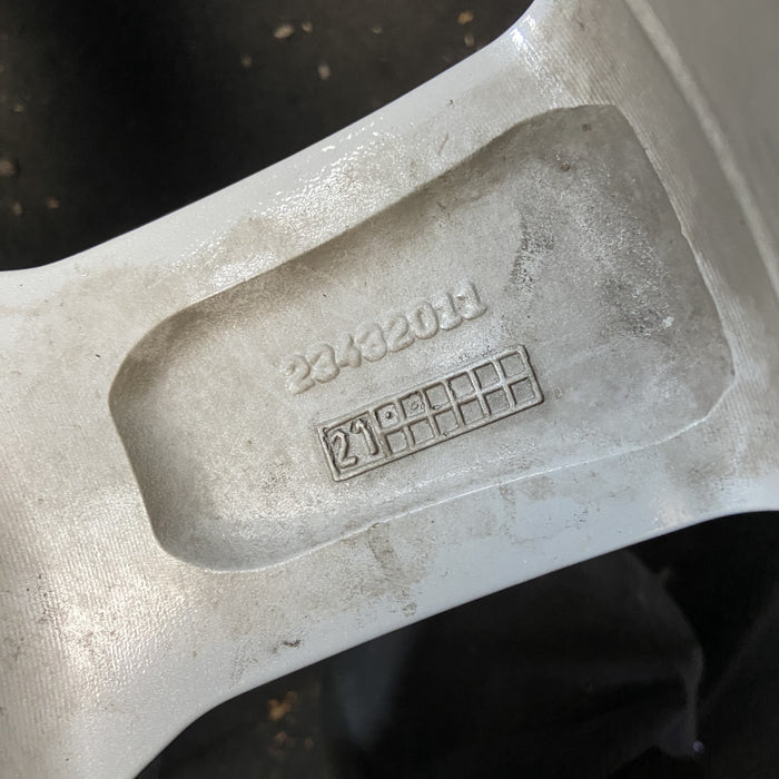 18" CAMARO 16-24 18x8.5 Original OEM Wheel Rim - View 10