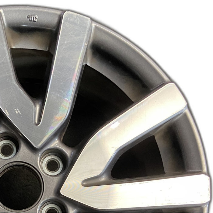 18" PILOT 19 18x8 alloy 5 V spoke factory installed w/machined face Original OEM Wheel Rim