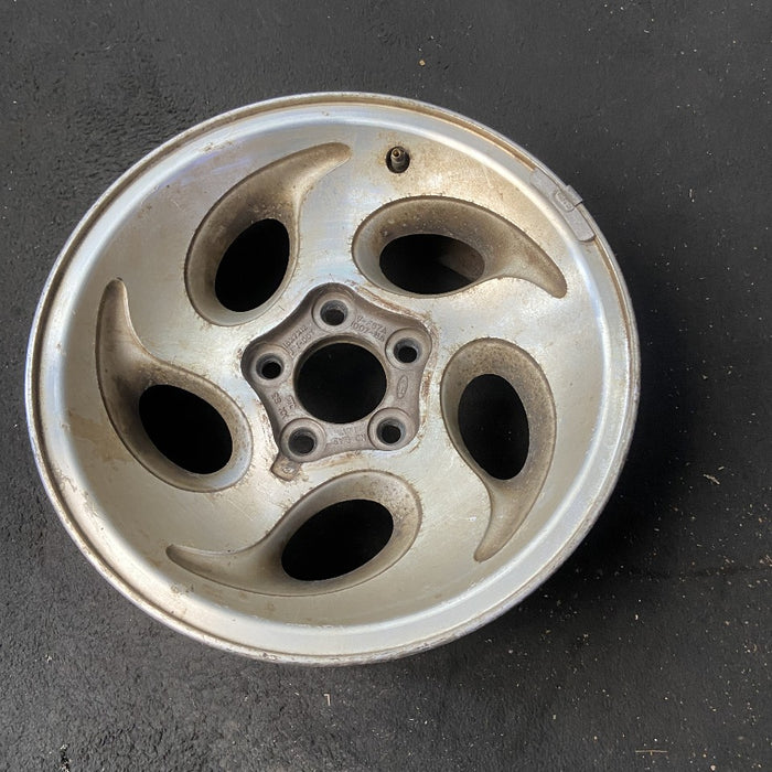 15" EXPLORER 95 15x7 aluminum 5 ovals Original OEM Wheel Rim