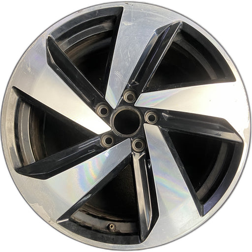 18" GOLF GTI 19-20 18x7.5 , , silver black, lug surround Original OEM Wheel Rim - Front View