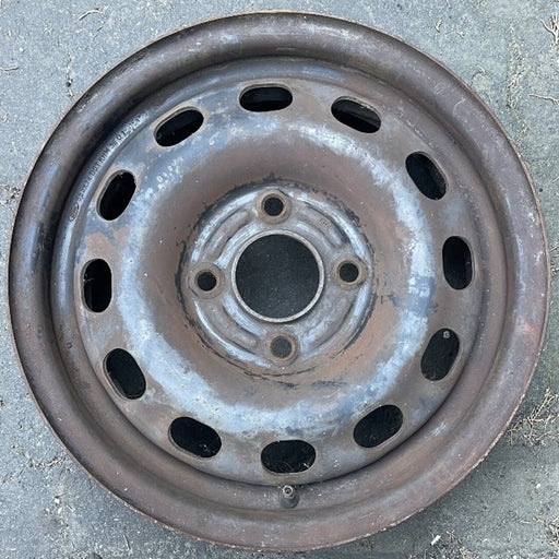 14" CONTOUR 95-97 14x5.5, steel Original OEM Wheel Rim - Front View