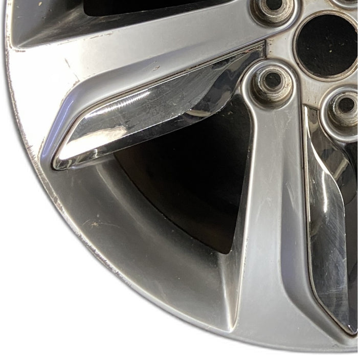 18" VELOSTER 13 18x7.5 w/o body color accents; w/chrome inserts turbo Original OEM Wheel Rim