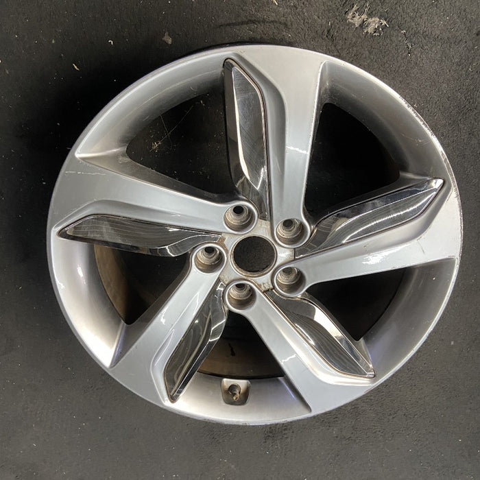 18" VELOSTER 13 18x7.5 w/o body color accents; w/chrome inserts turbo Original OEM Wheel Rim