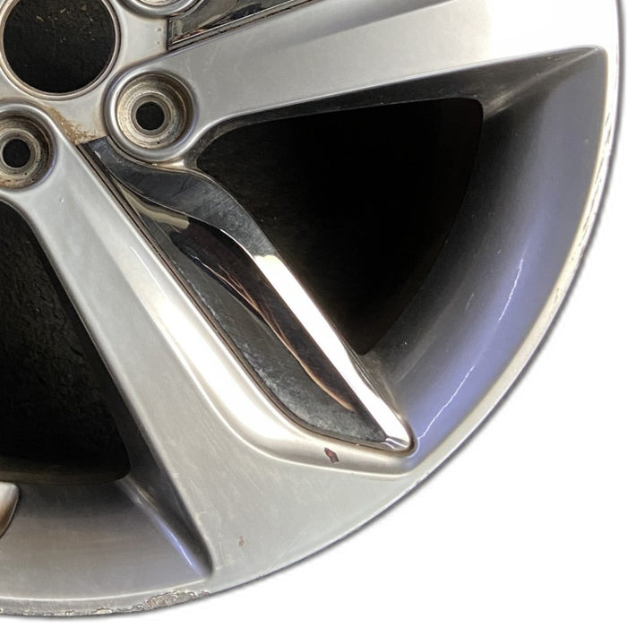 18" VELOSTER 13 18x7.5 w/o body color accents; w/chrome inserts turbo Original OEM Wheel Rim
