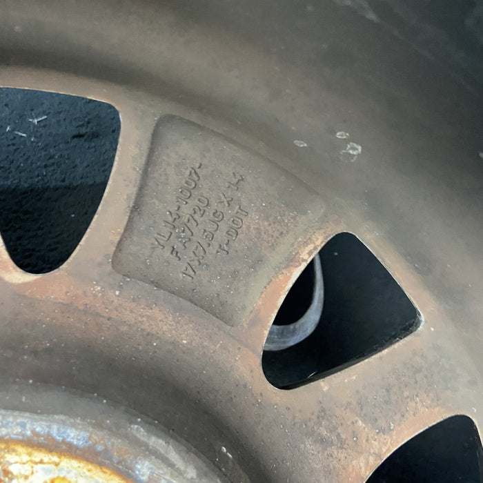 17" EXPEDITION 00 12mm lugs 14mm holes 17x7.5 aluminum 10 triangular holes gold pockets Original OEM Wheel Rim