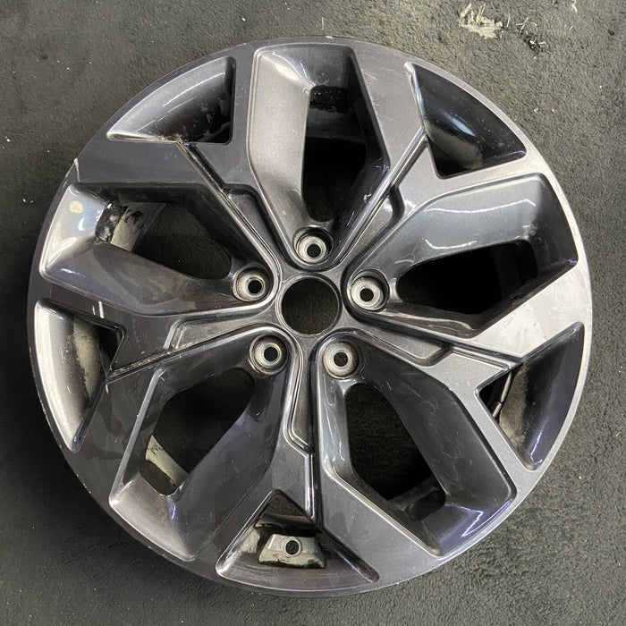 18" SPORTAGE 20 18x7 , 5 Y spoke, dark gray Original OEM Wheel Rim - Additional View