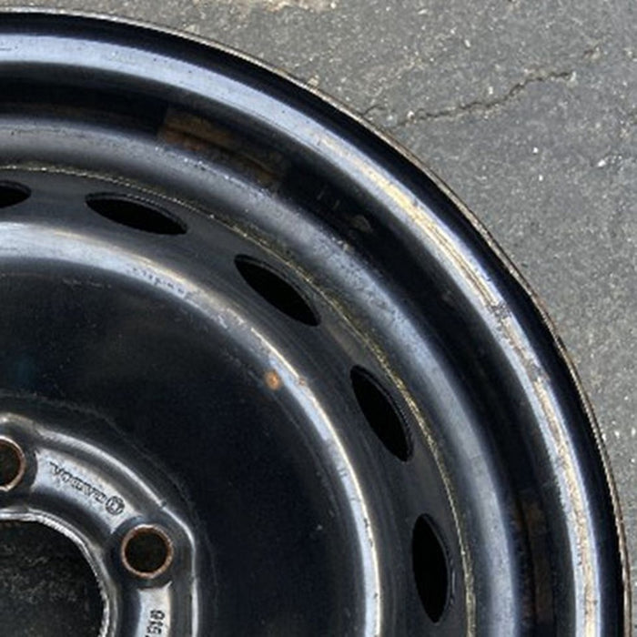 15" VOLVO 60 SERIES 01-07 15x6.5, steel Original OEM Wheel Rim - Close-Up Detail