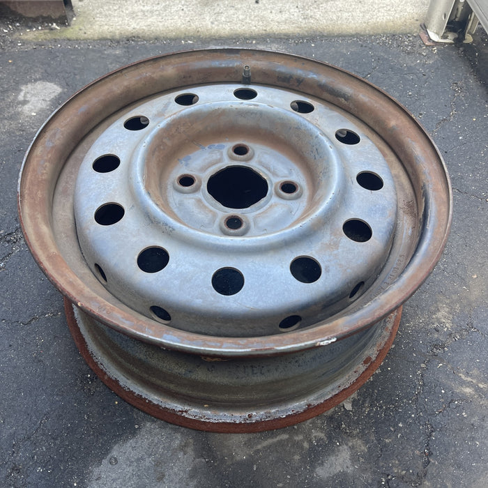 14" ION 03-05 14x5.5 Original OEM Wheel Rim - View 8
