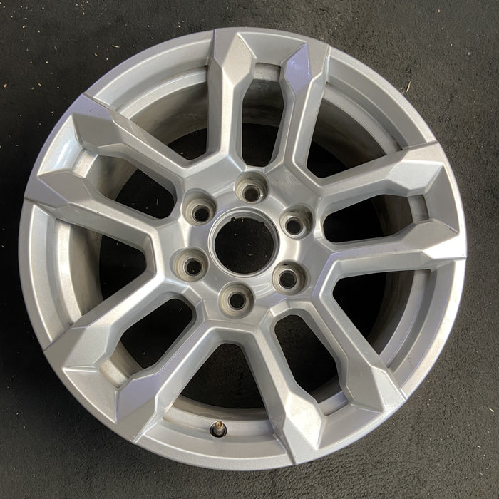 18" SIERRA 1500 PICKUP 23-24 18x8.5, 10 spoke, silver Original OEM Wheel Rim - Additional View