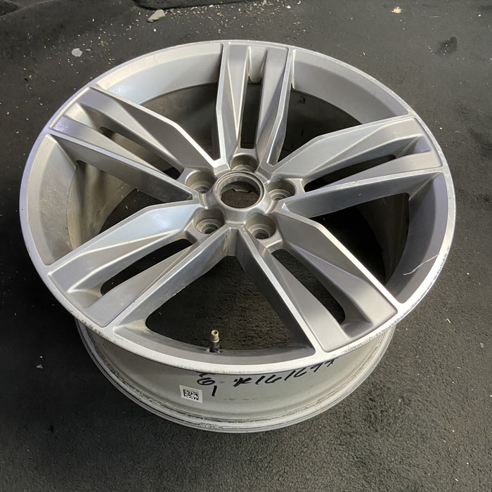 20" CAMARO 16 20x8.5, 5 split spoke, machined face Original OEM Wheel Rim - View 7